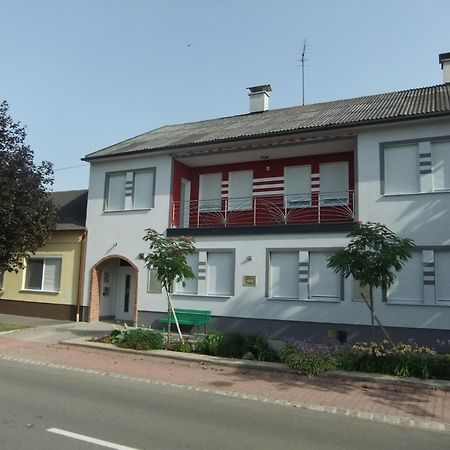 Pension Lang Sankt Andrä bei Frauenkirchen Екстериор снимка